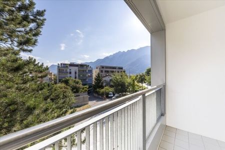 Central studio sought - Photo 4