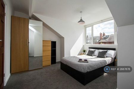 4 bedroom terraced house to rent - Photo 3