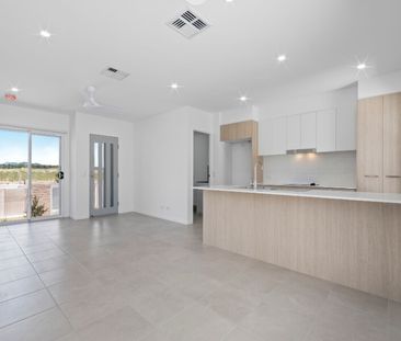 Townhome with Ducted AC - Modern Comfort & Lifestyle Appeal - Photo 1