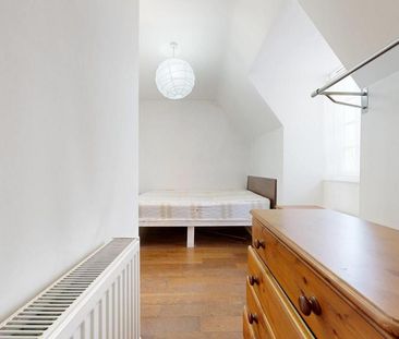 3 bedroom maisonette to rent - Photo 2