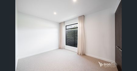 Brand New, Luxury-Upgraded Townhome Complete with Whitegoods! - Photo 2