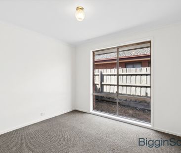Perfect Family Home! open cancelled! - Photo 5