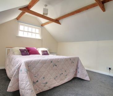 1 bedroom barn conversion to rent - Photo 2