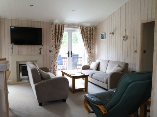 4 Bed, Lodge - Photo 1