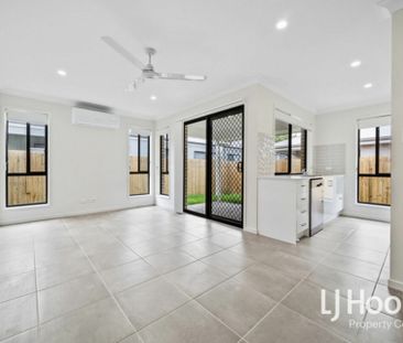 Exceptional Location - Just 6 Minutes to Train Station & 7 Minutes ... - Photo 6