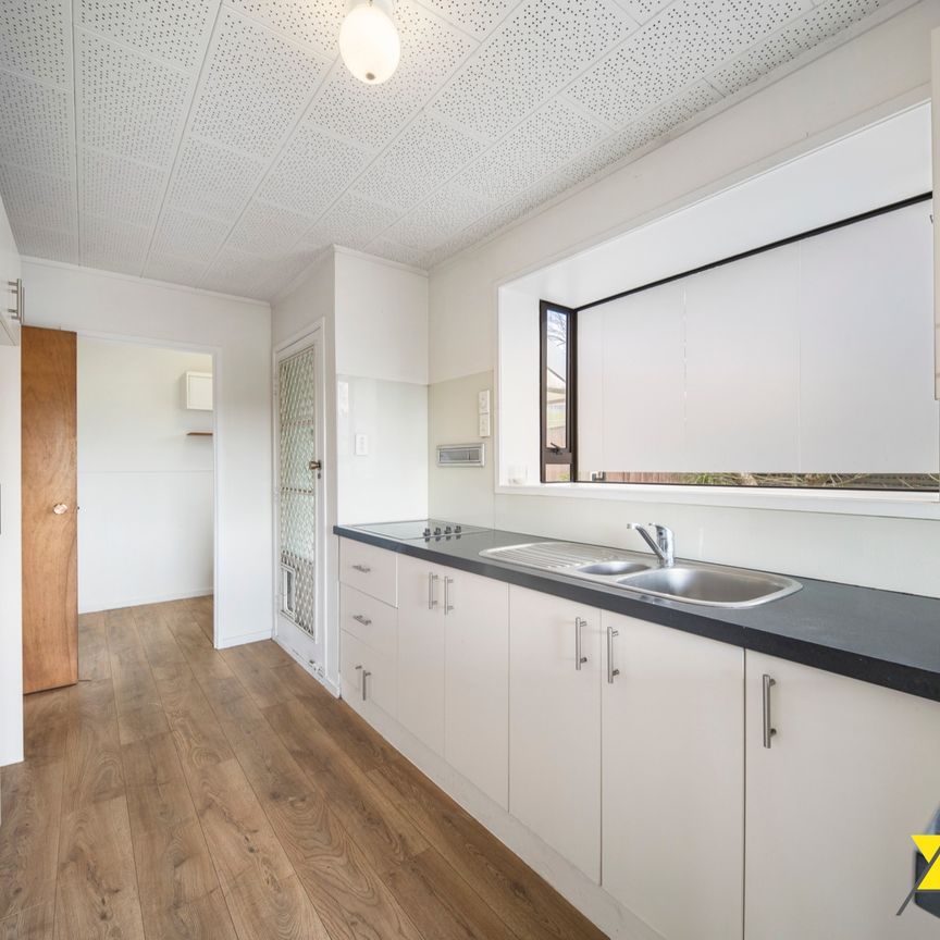 47 Reynella Drive, Massey - Photo 1