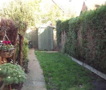 West Green 2 bedroom terraced house to rent - Photo 4