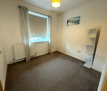 2 bedroom semi-detached bungalow to rent - Photo 4