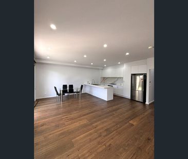 2/30A Graham Street, Sunshine, Vic 3020 - Photo 4