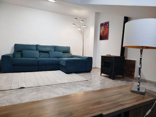 Alquiler de ático en Pizarra - Photo 1