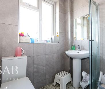 3 bedroom terraced house to rent - Photo 6