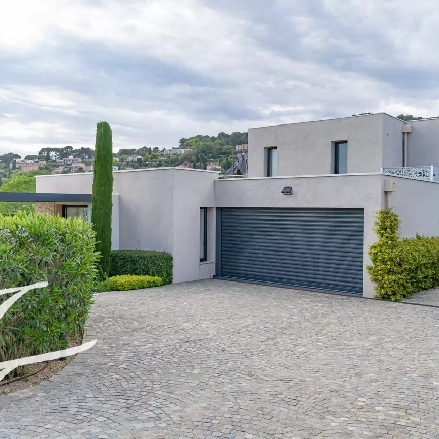 Maison à louer Mougins - Pibonson, Cote d'Azur, France - Photo 1