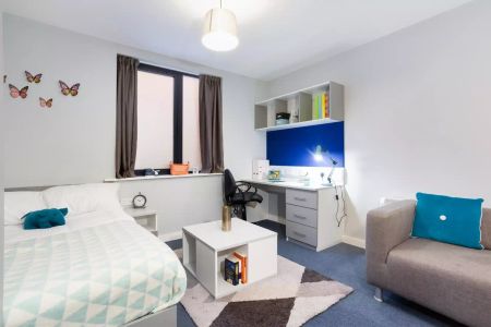 Silver En Suite - Photo 5