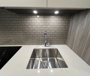 For Lease - 65 Broadway Avenue Unit# 1001, Toronto, Ontario - Photo 1