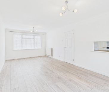 3 bedroom detached house to rent - Photo 3