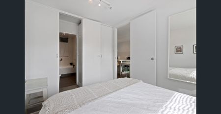 Prime Claremont One-Bedroom - Photo 5