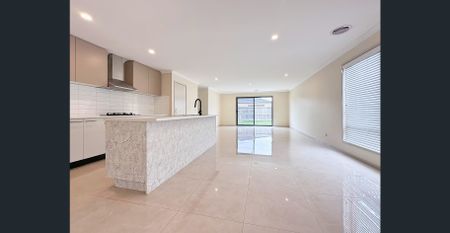 Spacious Family Retreat !!! - Photo 4