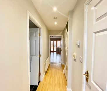 3 bedroom House To Let - Photo 3