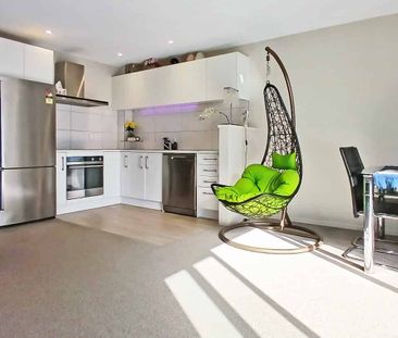 Modern peaceful & Central living. - Photo 1