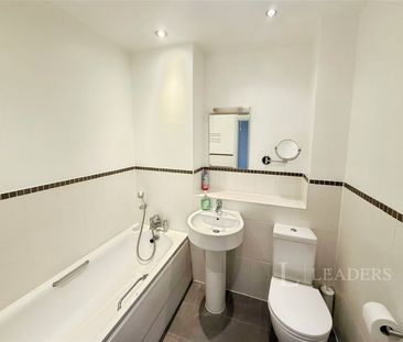 2 bedroom apartment to rent Telephone House, 70 High Street, Southa... - Photo 3