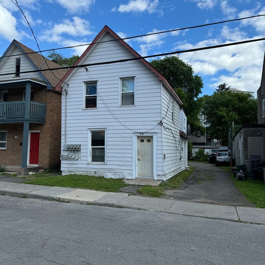 For Lease - 70 BARRETTE Street Unit# 1, Vanier and Kingsview Park, Ontario - Photo 1