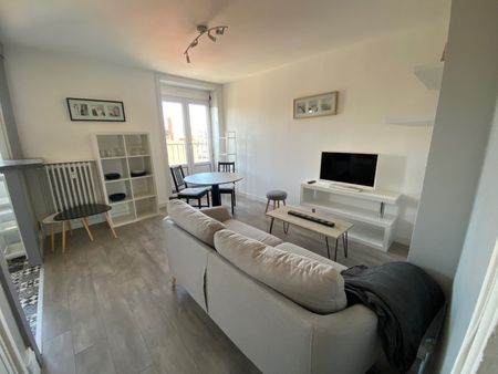 Location Appartement 2 pièces 35m² - Photo 2