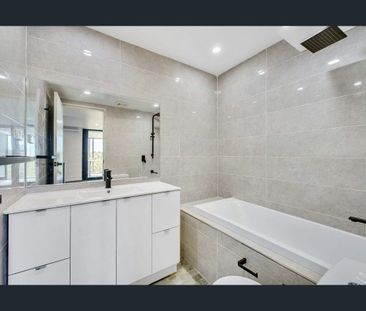 Modern & Convenient Apartment in Prime Upper Mount Gravatt Location - Photo 5