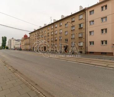 Pronájem prostorného cihlového bytu 2+1 Tř. Míru, Olomouc - Photo 5