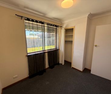 Safety Bay Gem – Neat 3x1 Quadruplex Unit (More Photos Coming Soon!) - Photo 3