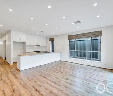 Open the Door to Coastal Comfort - Photo 1