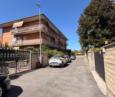 Appartamento in Via Cutro , Roma (RM) - Photo 6