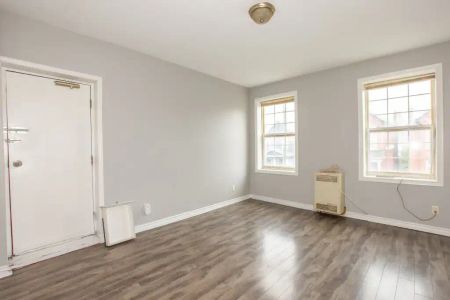 241 Gibson Avenue - 4 — Bachelor - Photo 4