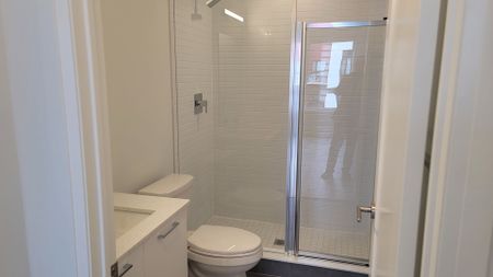 For Lease - 3250 Carding Mill Trail Unit# 524, Oakville, Ontario - Photo 4