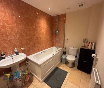 2 bedroom flat to rent - Photo 5