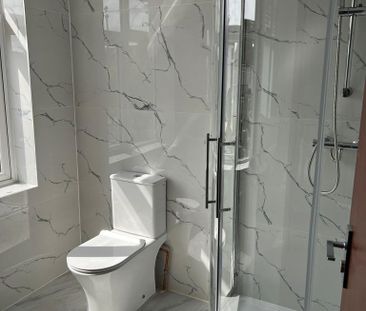 6 bedroom end of terrace house to rent - Photo 2