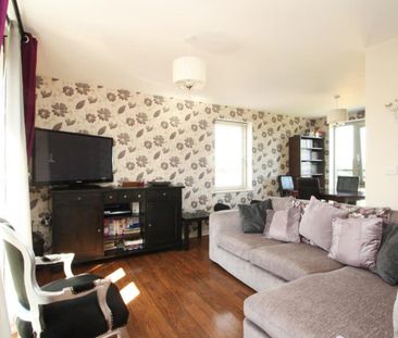 2 Bedroom Apartment To Let - Photo 3
