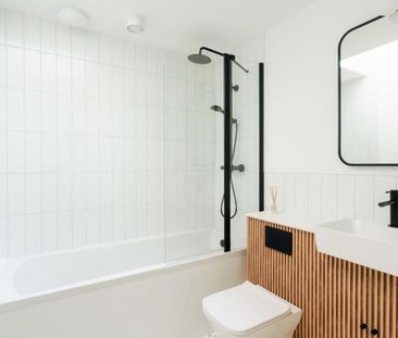 A brand new, high-spec one-bedroom flat in vibrant Bristol, offerin... - Photo 3