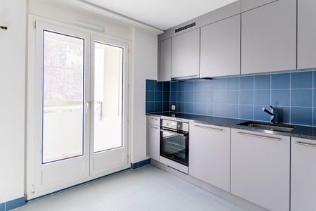 APPARTEMENT RENOVE AVEC BALCON ET ASCENSEUR - Photo 5