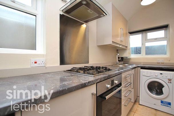 Studio to rent - Photo 1