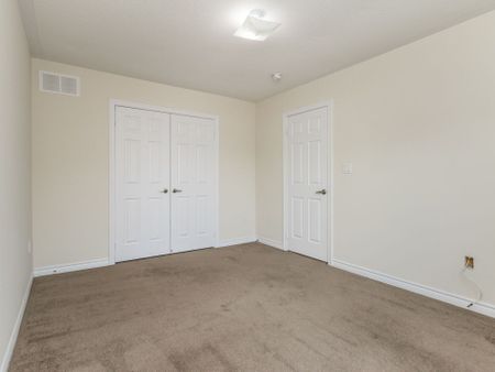 For Lease - 200 Veterans Drive Unit# 09, Brampton, Ontario - Photo 4