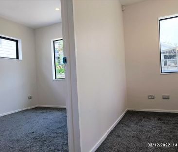 COMFORT, NICE AND SAFE HOUSE NEAR THE PARK - Photo 3