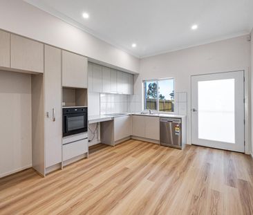 3 McCulloch St, Melton South, Vic 3338 - Photo 4