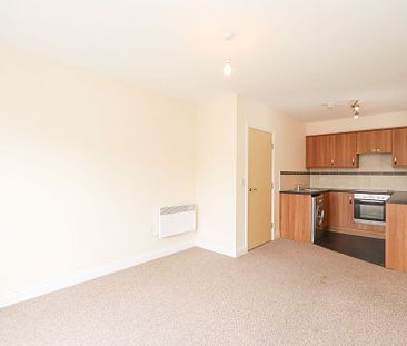 1 bedroom Flat to rent - Photo 6