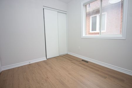 For Lease - 1299 Prestonwood Crescent, Mississauga, Ontario - Photo 3