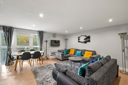 Westferry Road - Photo 5