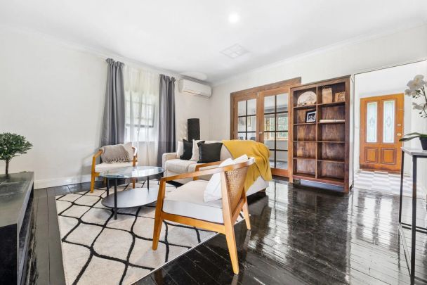 FOR LEASE – 496 Kingston Road, Kingston (Property access via Clare Road) - Photo 1