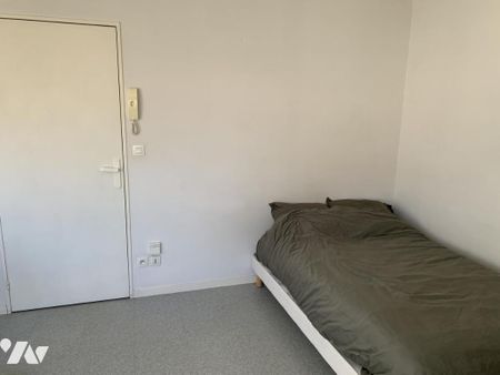 STUDIO - QUARTIER FACULTES PETIT-PORT - SURFACE 21,82 M² - Photo 2