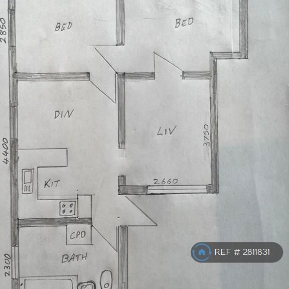 2 bedroom flat to rent - Photo 2