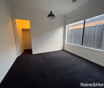 "4 Bedroom Plus Study Family Home" - Photo 3