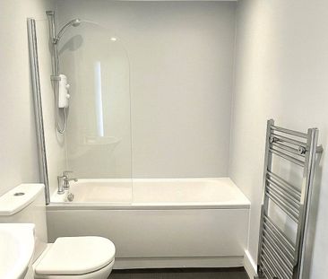 Forever House, Holborn Place, Bulwell, Nottinghamshire, NG6 - Photo 6